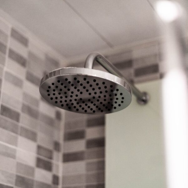 6 Best Luxury Shower Head Options You Need Today For A Home Spa Experience