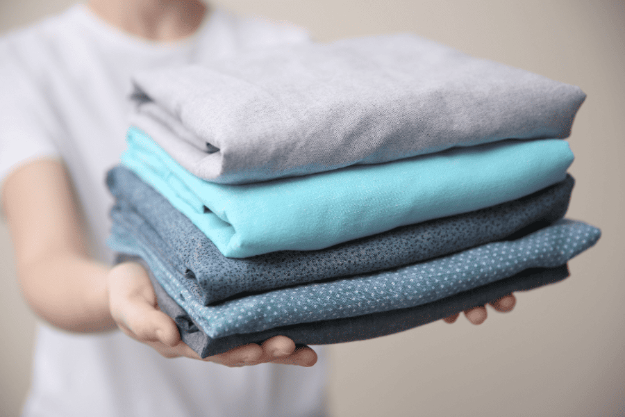 How to fold tshirts: 7 easy t-shirt folding hacks - Nestly Nifty